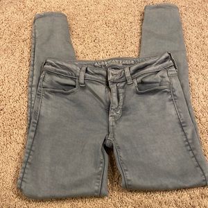 American Eagle Skinny Jegging Jeans